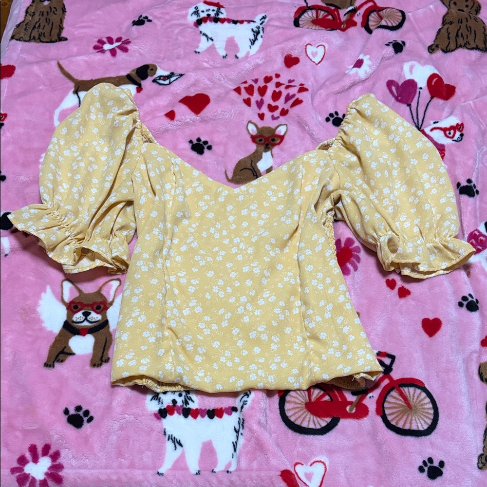 Abercrombie & Fitch Yellow Floral Top